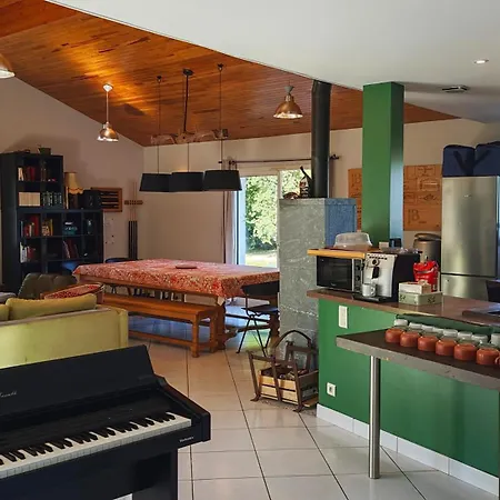 Dom wakacyjny Lou Barede *